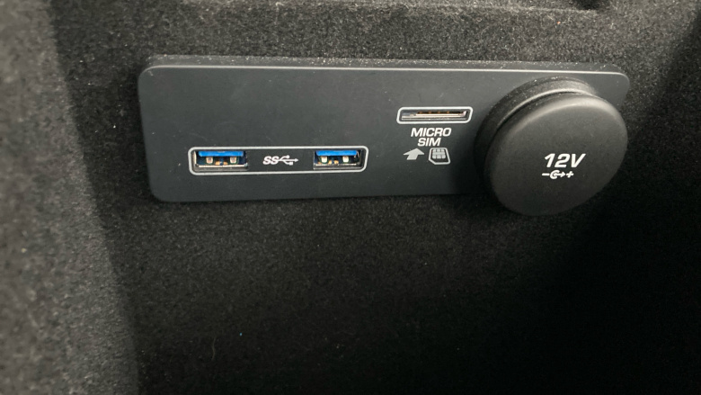 Jaguar XF 2.0d [180] R-Sport 4dr Auto Diesel Saloon